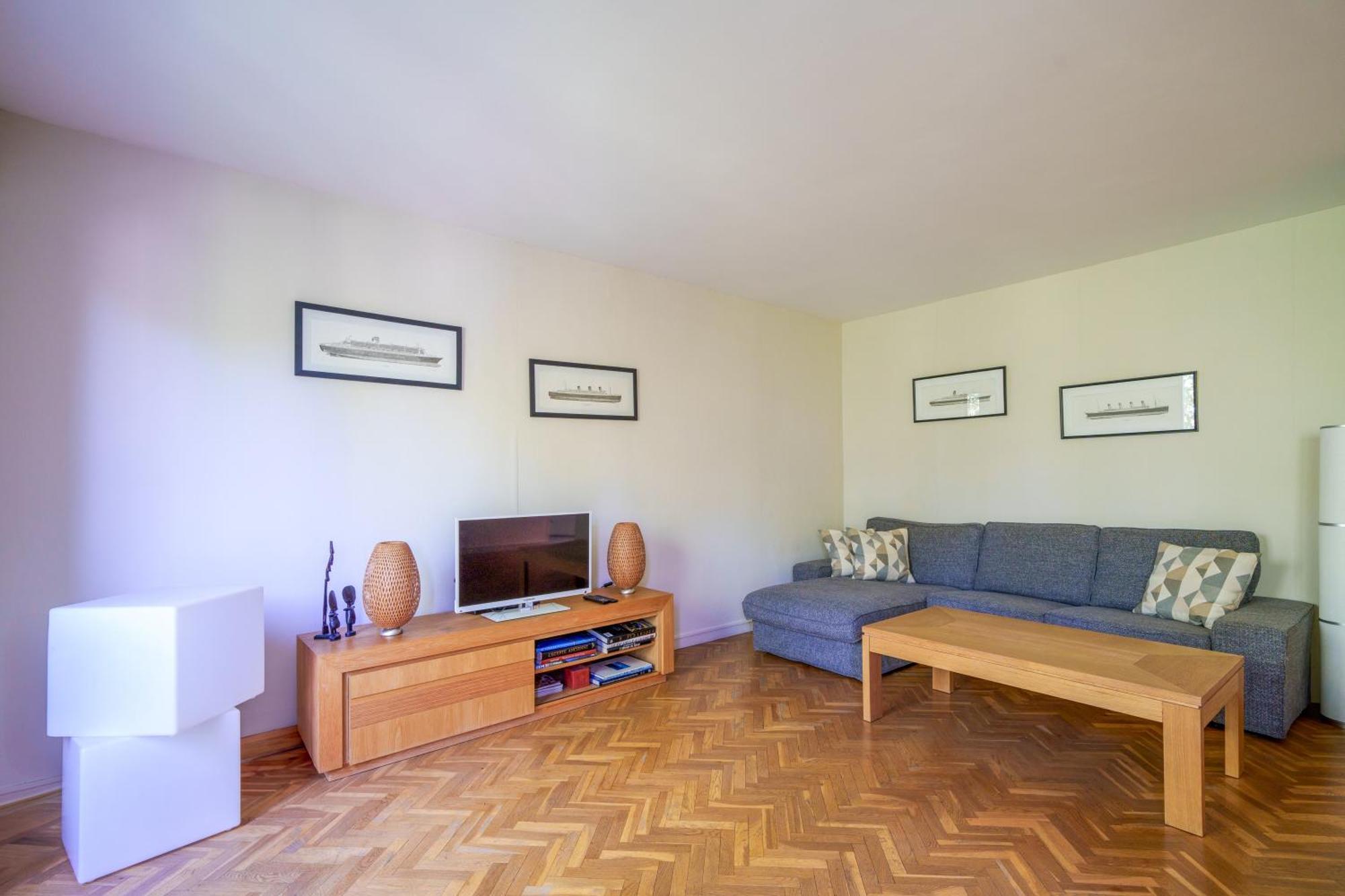 Appartement Tours Centre Avec Parking 4 P Екстериор снимка