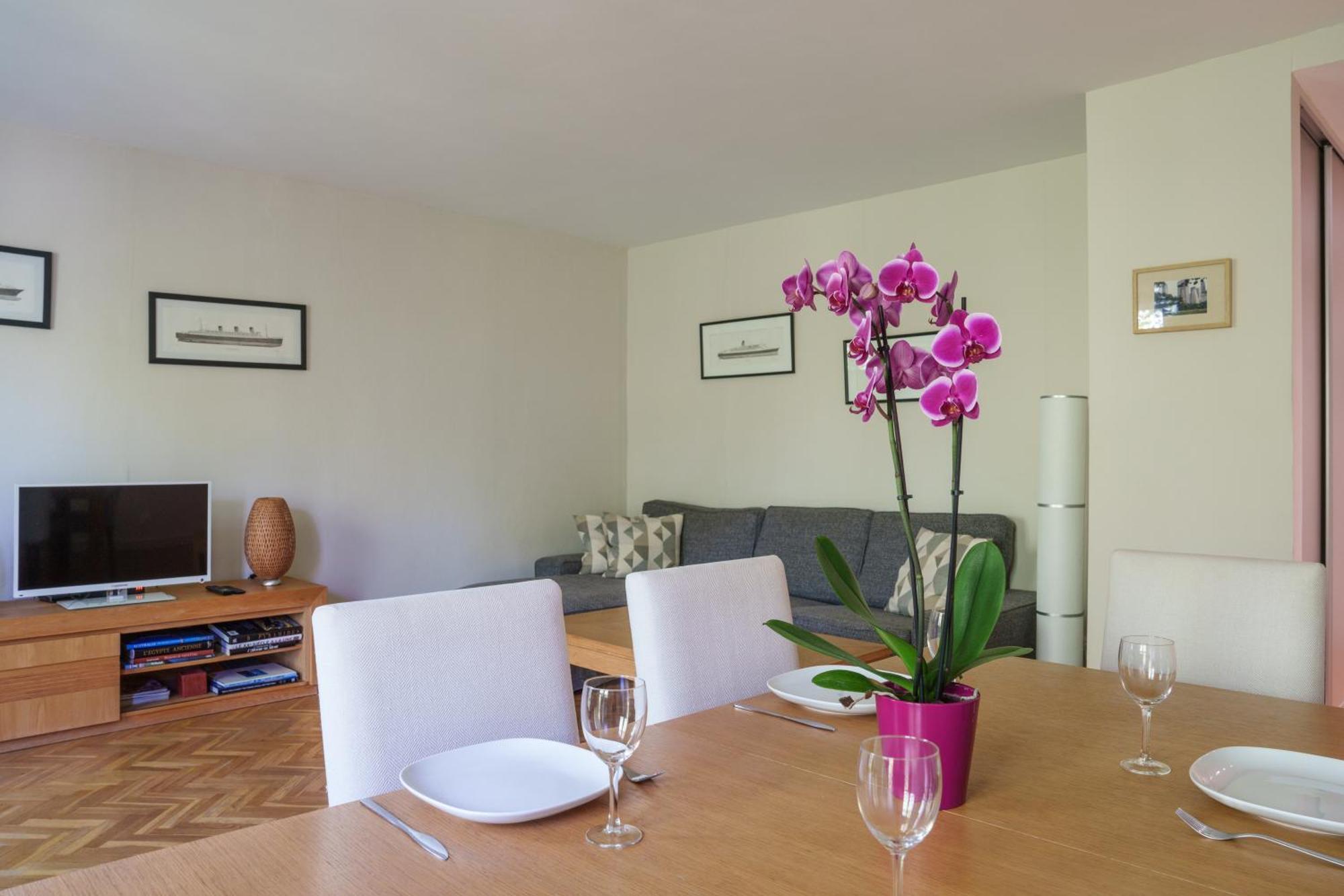 Appartement Tours Centre Avec Parking 4 P Екстериор снимка